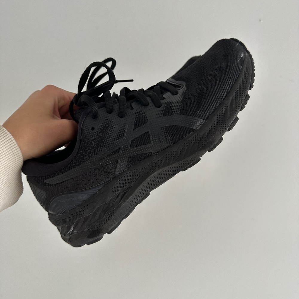 Asics Nimbus 23